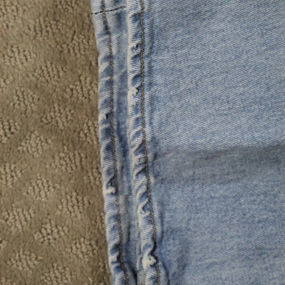 Levi's 501 Light Blue Faded Jeans 40x30 - Picture 8 of 11